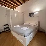 De Caris Apartment Bari